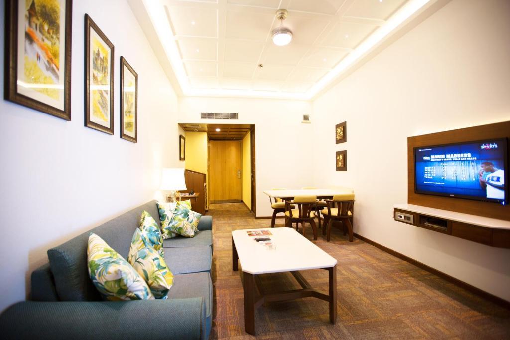 E Square The Fern, Pune Eksteriør billede